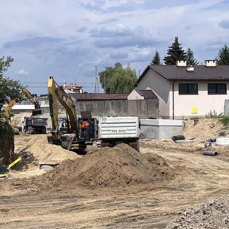 Przebudowa układu dróg w śródmieściu Rzeszowa [3.08.2022] - fot 8